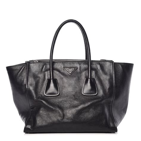 prada twin pocket tote glace medium black|Amazon.com: Prada Twins Pocket Black Medium Glace Calf .